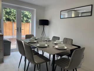 3 Bedroom New House Sleeps 5 with FREE Parking&WiFi -C - Longport - 6