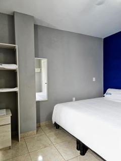 Sensity Home Habitación 5C cómoda y amplia con baño compartido - Tehuacán - 4