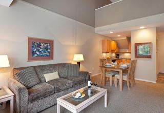 Glacier Lodge 340 by Outpost Whistler - Whistler - 4