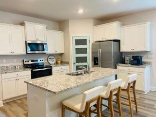 New 5BR Coastal Retreat with Beach Access Pools GCart - Port Saint Joe - 1