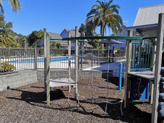 Blue Penguin - Russell Cottages Collection 2-4 Bedroom - 4