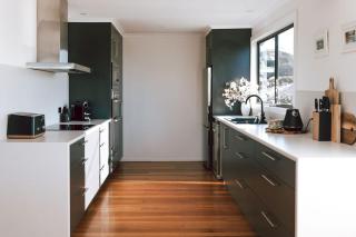 Omaru Beach House - 7