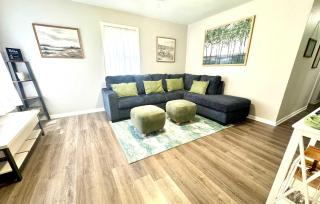 Soothing Greens Color Peaceful 3 BR 1BA Dwelling - 9