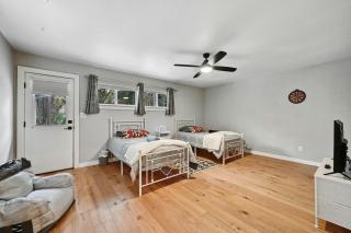 Downtown Gem - Fire pit - Ensuite Baths - Sleeps 8 - Austin - 8