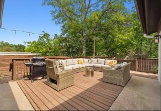 Downtown Gem - Fire pit - Ensuite Baths - Sleeps 8 - Austin - 2