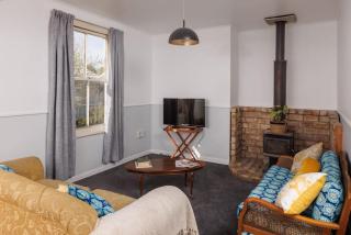 Beautifully restored Village Villa retreat - Rotorua - 2