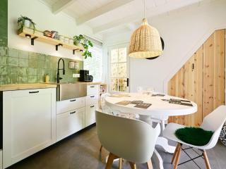 Holiday home in Overijssel with garden, cleaning included - Reutum - 7