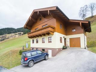 Apartment in Wagrain with Stunning Mountain Views, cleaning included - Wagrain - 0