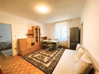Apartment for 6 Near Schonbrunn , cleaning included - Wenen - 0
