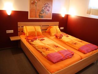 Chalet in Piesendorf near Kaprun Ski Slopes, cleaning included - Dürnberg - 2