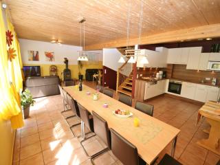 Chalet in Piesendorf near Kaprun Ski Slopes, cleaning included - Dürnberg - 8