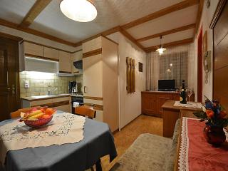 Holiday apartment in Tyrolean, cleaning included - Arzl im Pitztal - 4