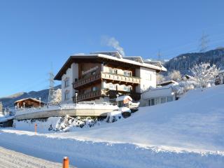 Holiday apartment in Tyrolean, cleaning included - Arzl im Pitztal - 8