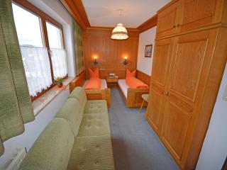 Holiday apartment in Tyrolean, cleaning included - Arzl im Pitztal - 3
