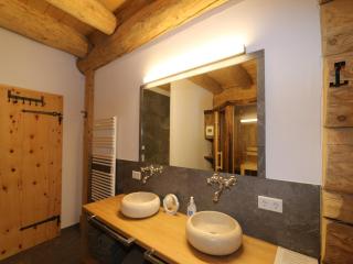 Chalet in Wildkogel with Ski-In Ski-Out, cleaning included - 5