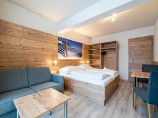 Chalet in Mauterndorf near Ski Lift, cleaning included - Mauterndorf - 2