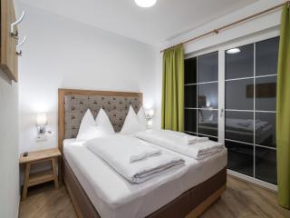 Apartment in St Johann im Pongau with sauna, cleaning included - Alpendorf - 4
