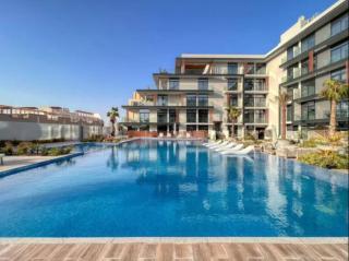Restay Homes - Chic Studio in JVC - Pool Views - 0