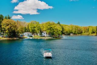 Serenity Shores 5BD Hot Tub Fishing Hiking - Traverse City - 0