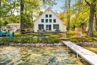 Serenity Shores 5BD Hot Tub Fishing Hiking - Traverse City - 8