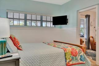 Breathe Inn - Entire Duplex - 1