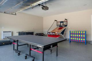 Play and Stay Dallas Home with Gym Gameroom and WiFi - 8