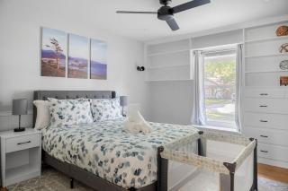 Play and Stay Dallas Home with Gym Gameroom and WiFi - 4