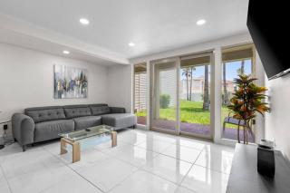 Ground Floor Gem Bahia Mar - South Padre Island - 8