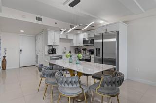 Chic Stay by the Beach - South Padre Island - 9