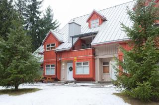 Lake Placid Lodge 18 by Outpost Whistler - Whistler - 0