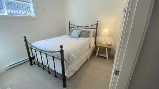 2 Bedrooms-Serene Stay - Goldstream Station - 2