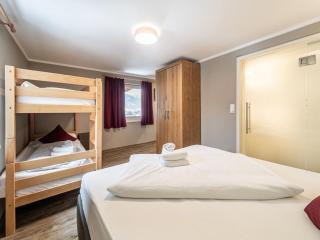 Chalet in Bruck near Ski Slopes, cleaning included - Bruck an der Grossglocknerstrasse - 6