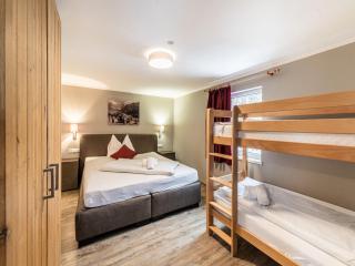Chalet in Bruck near Ski Slopes, cleaning included - Bruck an der Grossglocknerstrasse - 5