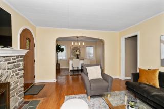 The Cincinnati Charm - 1