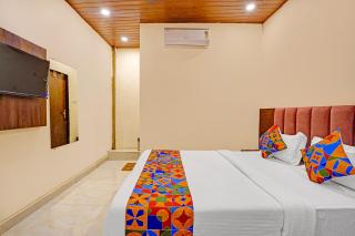 FabHotel Surya Grand - Mumbai - 4