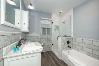 The Restful Roost w Hot Tub - 9