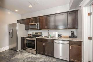 The Restful Roost w Hot Tub - 5