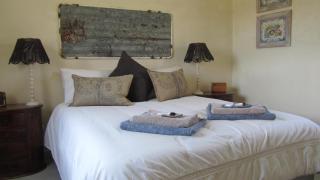 Seven Oaks Vineyard Cottages - 7