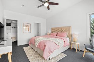 Luxurious 5-Bed Home by Avoca Beach - Avoca Beach - 2