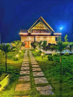 Blissora Retreat Villa by StayJade-Pvt Pool-Lawn - Venkatāpur - 0