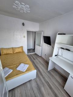 Apartament cu 3 camere central Sulina - Sulina - 1