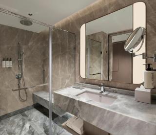 Crowne Plaza Lucknow by IHG - Lucknow - 1