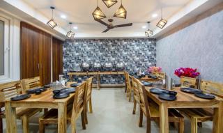 Hotel Divine India Galaxy, Noida 135 - Jāmb - 4