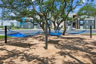 Luxe New Marble Falls Oasis - Mins to Hospital! - Marble Falls - 8