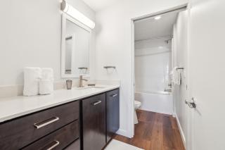 Luxe New Marble Falls Oasis - Mins to Hospital! - Marble Falls - 2