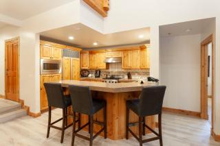 Trail's End Lodge at Deer Valley Resort - Four Bedroom Residence with Space #504 condo - Park City - 2