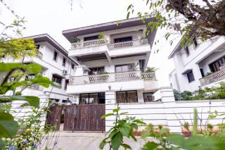 Staycation a four bedroom delux villa - Jāmb - 0