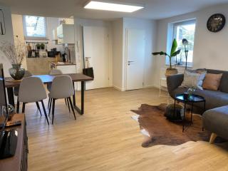 Altes Kino 1 - Modern, Ruhig 65 m2 TV Netflix WLAN - 3