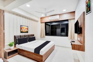 Super Collection O Kudasan Gandhinagar Formerly Hotel Royal Mansion - Gandhinagar - 9