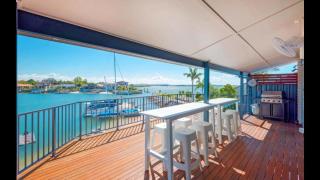 Pandanus - Spacious Waterfront Escape - 8